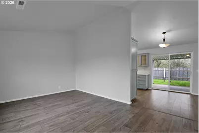 340 54th St, Springfield, OR 97478 - Photo 5