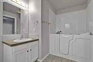 340 54th St, Springfield, OR 97478 - Photo 25