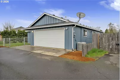 340 54th St, Springfield, OR 97478 - Photo 3