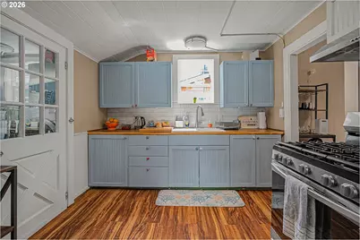 804 2nd Ave, Seaside, OR 97138 - Photo 13