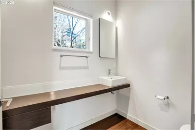 3607 NW Gordon St, Portland, OR 97210 - Photo 3