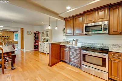 407 N Dubois Rd, Ariel, WA 98603 - Photo 5