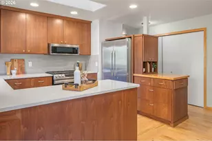 2042 Lincoln St, Eugene, OR 97401 - Photo 11