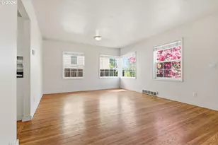 5226 N Amherst St, Portland, OR 97203 - Photo 7