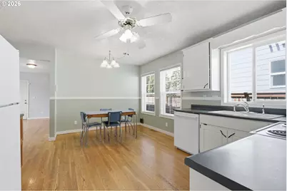 5226 N Amherst St, Portland, OR 97203 - Photo 13