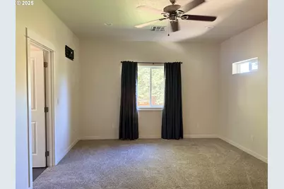 455 SE Woody Ct, Myrtle Creek, OR 97457 - Photo 13