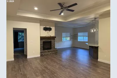 455 SE Woody Ct, Myrtle Creek, OR 97457 - Photo 7