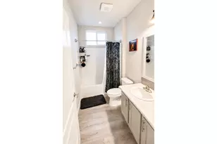 17672 Wilt Rd, Sisters, OR 97759 - Photo 9