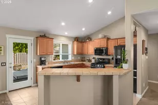 6099 SE Lois St, Hillsboro, OR 97129 - Photo 13