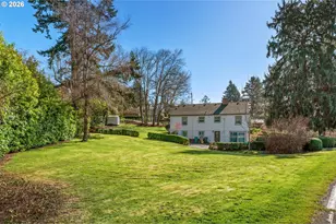 1815 SW Sunset Blvd, Portland, OR 97239 - Photo 3