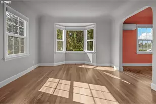 1815 SW Sunset Blvd, Portland, OR 97239 - Photo 7