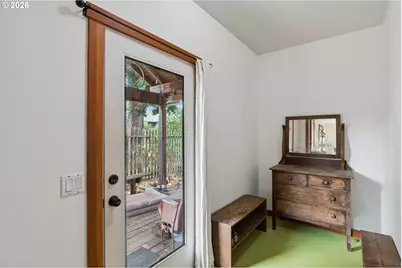 6356 NE Durham Ave, Portland, OR 97211 - Photo 5