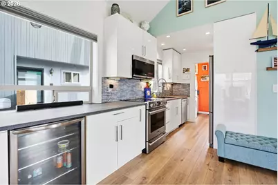 18305 NE Marine Dr #A10, Portland, OR 97230 - Photo 9