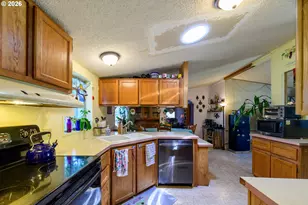 36900 Hills Creek Rd, Springfield, OR 97478 - Photo 17