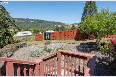 445 Rolling Hills Rd, Roseburg, OR 97471 - Photo 33