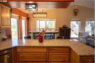 445 Rolling Hills Rd, Roseburg, OR 97471 - Photo 11