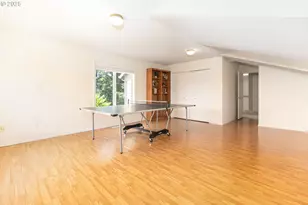 2011 NW New Hope Ct, Portland, OR 97229 - Photo 39