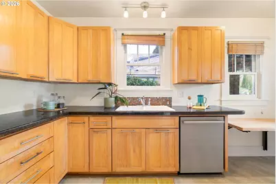 3740 SE Main St, Portland, OR 97214 - Photo 19