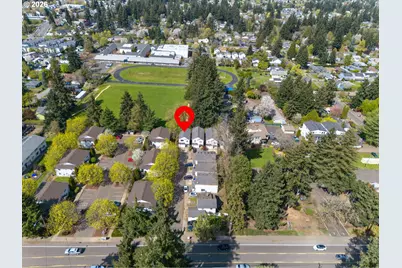 12619 SE Foster Rd, Portland, OR 97236 - Photo 3