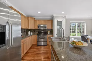 12619 SE Foster Rd, Portland, OR 97236 - Photo 9