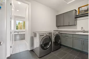 10805 NW Cornell Rd, Portland, OR 97229 - Photo 31