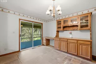19373 NE Calkins Ln, Newberg, OR 97132 - Photo 9
