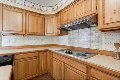 19373 NE Calkins Ln, Newberg, OR 97132 - Photo 7