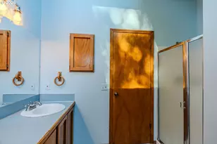 16076 NW Oak Hills Dr, Beaverton, OR 97006 - Photo 29