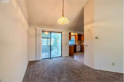 16076 NW Oak Hills Dr, Beaverton, OR 97006 - Photo 9