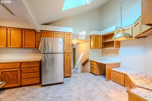 16076 NW Oak Hills Dr, Beaverton, OR 97006 - Photo 11