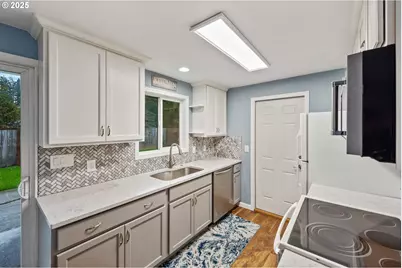 540 Queens Ave, Lakeside, OR 97449 - Photo 7