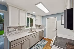 540 Queens Ave, Lakeside, OR 97449 - Photo 7