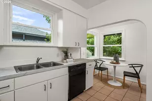4525 SE 35th Pl, Portland, OR 97202 - Photo 9