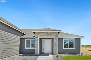 215 SW Sparrow St, Boardman, OR 97818 - Photo 3