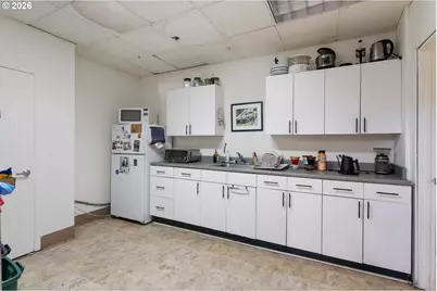 700 N Killingsworth St, Portland, OR 97217 - Photo 23
