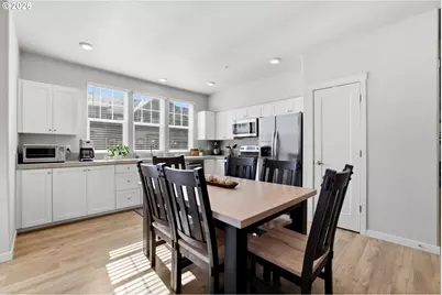 17149 SW Snowdale St #103, Beaverton, OR 97007 - Photo 9