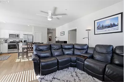 17149 SW Snowdale St #103, Beaverton, OR 97007 - Photo 19