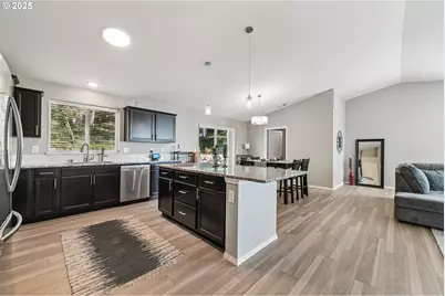 9 Curtis Ln, Longview, WA 98632 - Photo 11