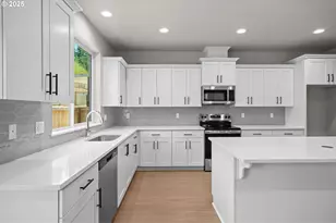 1449 NE Josephine Ct, Estacada, OR 97023 - Photo 9