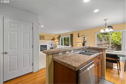 13455 NW Hartford St, Portland, OR 97229 - Photo 11