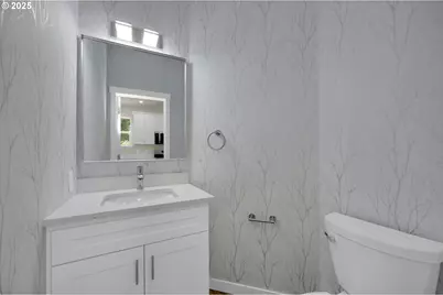 2134 Willona, Eugene, OR 97408 - Photo 11