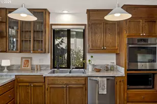 2827 NE Rocky Butte Rd, Portland, OR 97220 - Photo 17