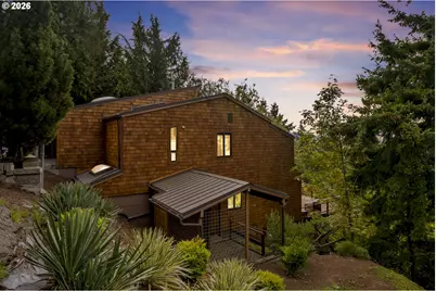 2827 NE Rocky Butte Rd, Portland, OR 97220 - Photo 33