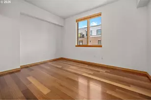 726 NW 11th Ave, Portland, OR 97209 - Photo 25