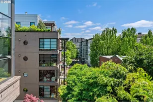 726 NW 11th Ave, Portland, OR 97209 - Photo 13