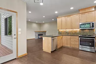 860 N P St, Washougal, WA 98671 - Photo 11