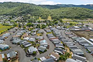 804 Shadow Ranch Ln, Roseburg, OR 97470 - Photo 39