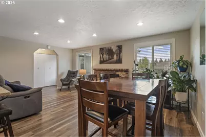 21532 SE Alder St, Gresham, OR 97030 - Photo 11