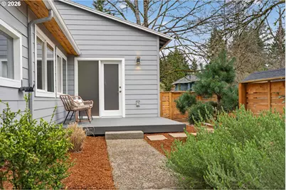 3739 SW Pomona St, Portland, OR 97219 - Photo 39