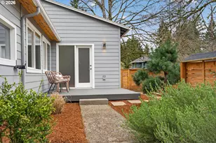 3739 SW Pomona St, Portland, OR 97219 - Photo 39